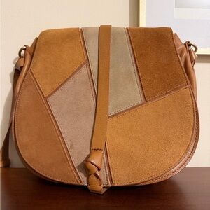 Daisy Patchwork Saddle Bag